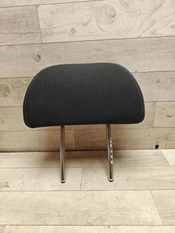 Rear seat headrest – KIA Optima (2010-2015)