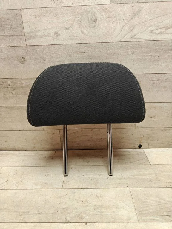 Rear seat headrest – KIA Optima (2010-2015)