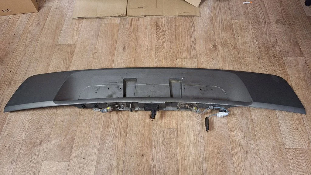 Trunk door license plate light bar – Renault Scenic II - Grand scenic II (2003-2006)