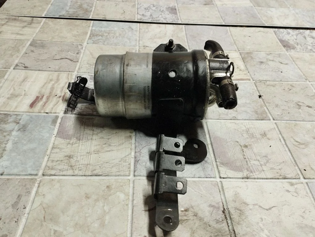 Obudowa filtra paliwa – Audi A6 Allroad C5 (1999-2005)