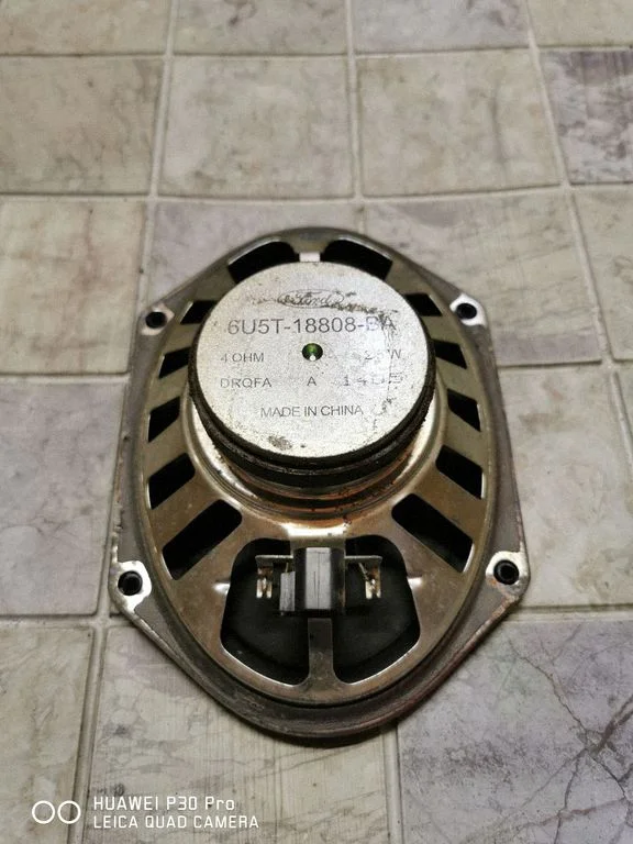 Kõrgsageduslik kõlar tagaustes – Ford Focus C-MAX (2003-2010)