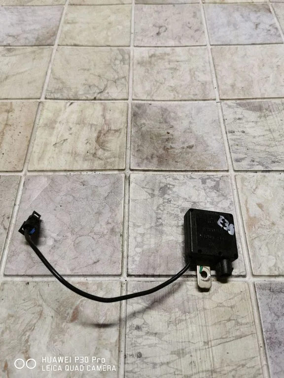 Antenna control unit – BMW 5 Series E39 (1996-2003)