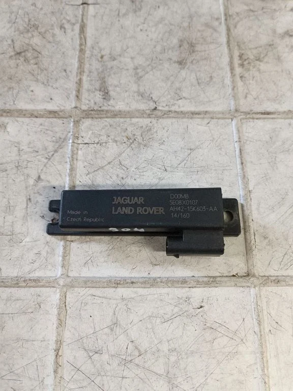 Antenna control unit – Land Rover Evoque I (2011-2018)