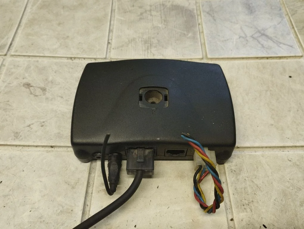 Antenna control unit – Mercedes-Benz Sprinter W901 W902 W903 W904 (1995-2007)