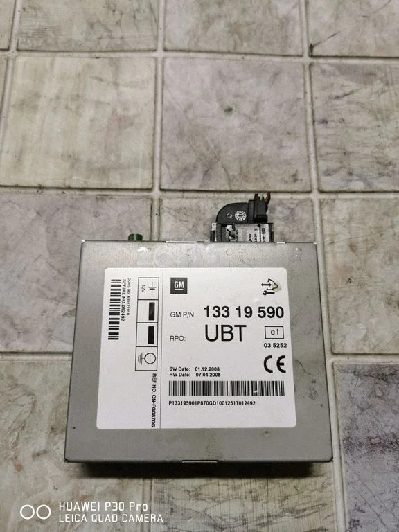 Antenna control unit – Opel Insignia A (2008-2017)