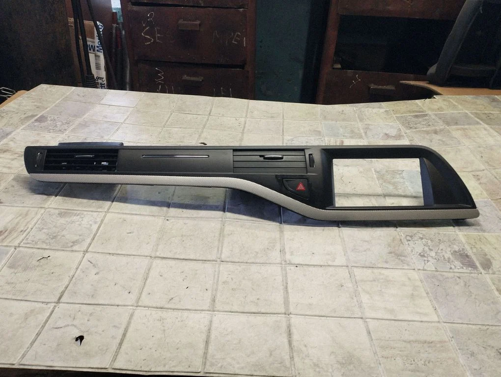 Panel trim 9682531477