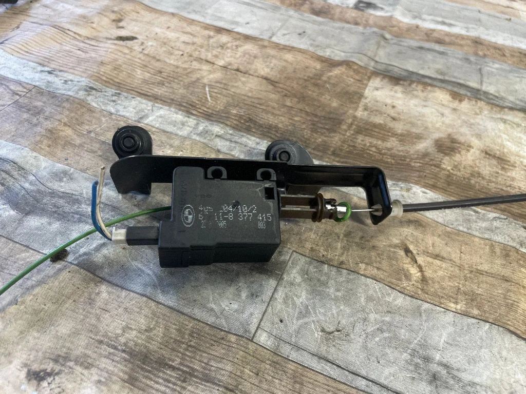 Fuel tank cap lock motor – BMW 5 Series E60 E61 (2004-2010)