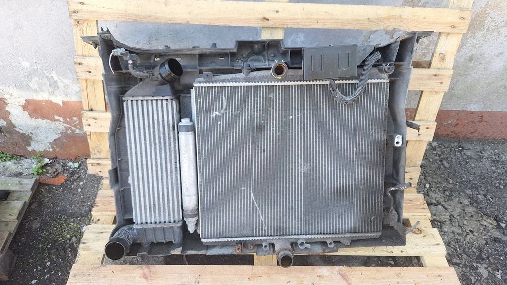 Radiatoru komplekts