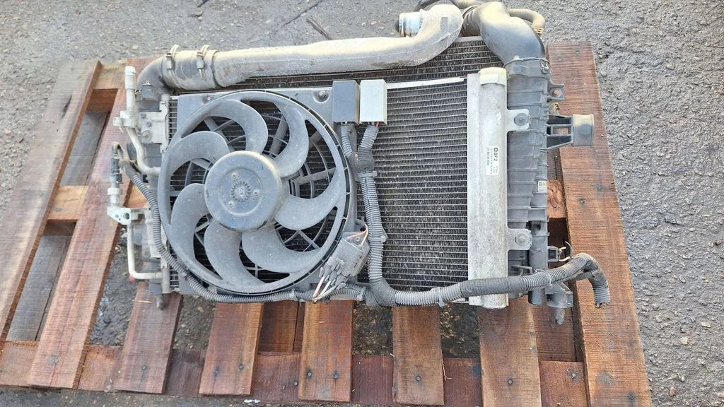 Radiaatorite komplekt – Opel Zafira A (1999-2005)