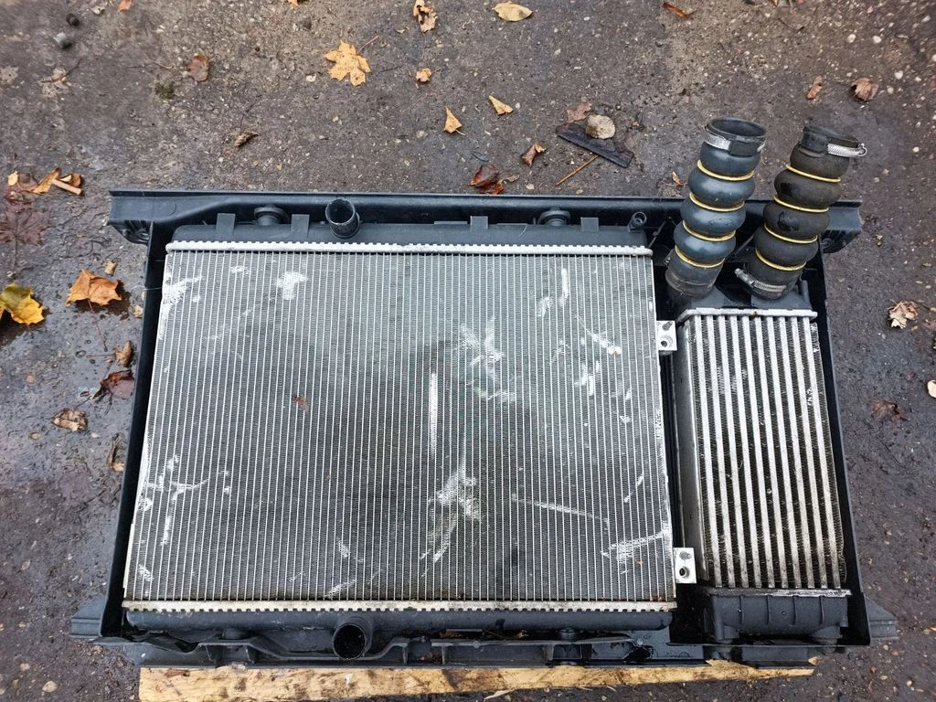 Radiatoru komplekts
