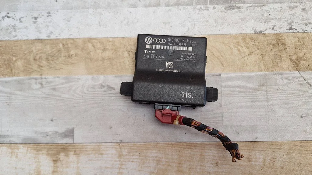 Gateway control module 1K0907951