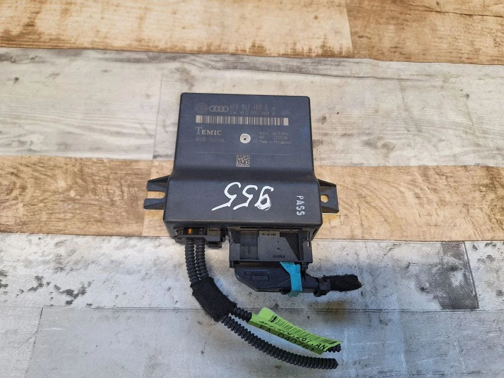 Gateway control module 4F0907468D