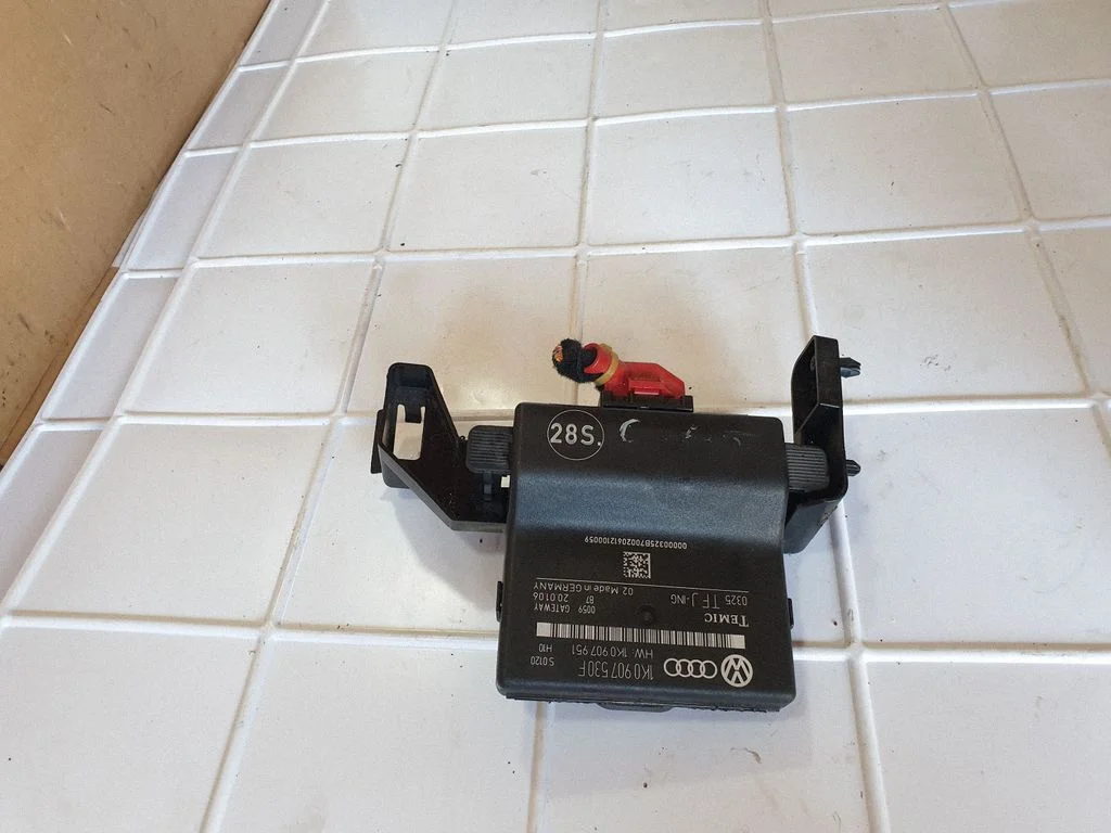 Gateway control module 1K0907530F