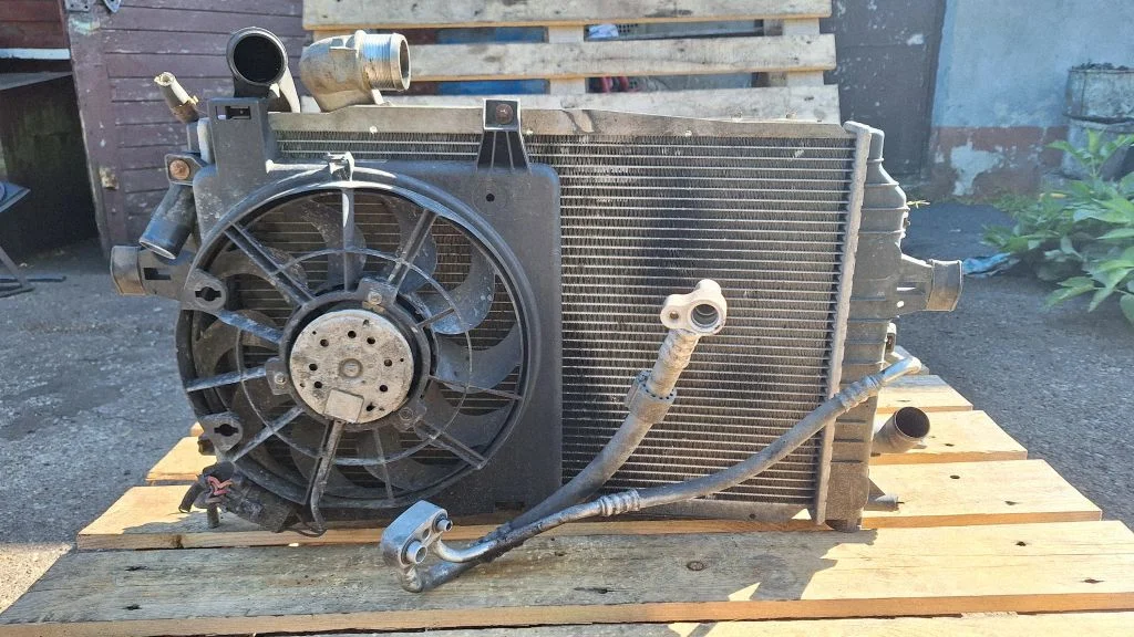 Radiaatorite komplekt – Opel Zafira B (2005-2014)