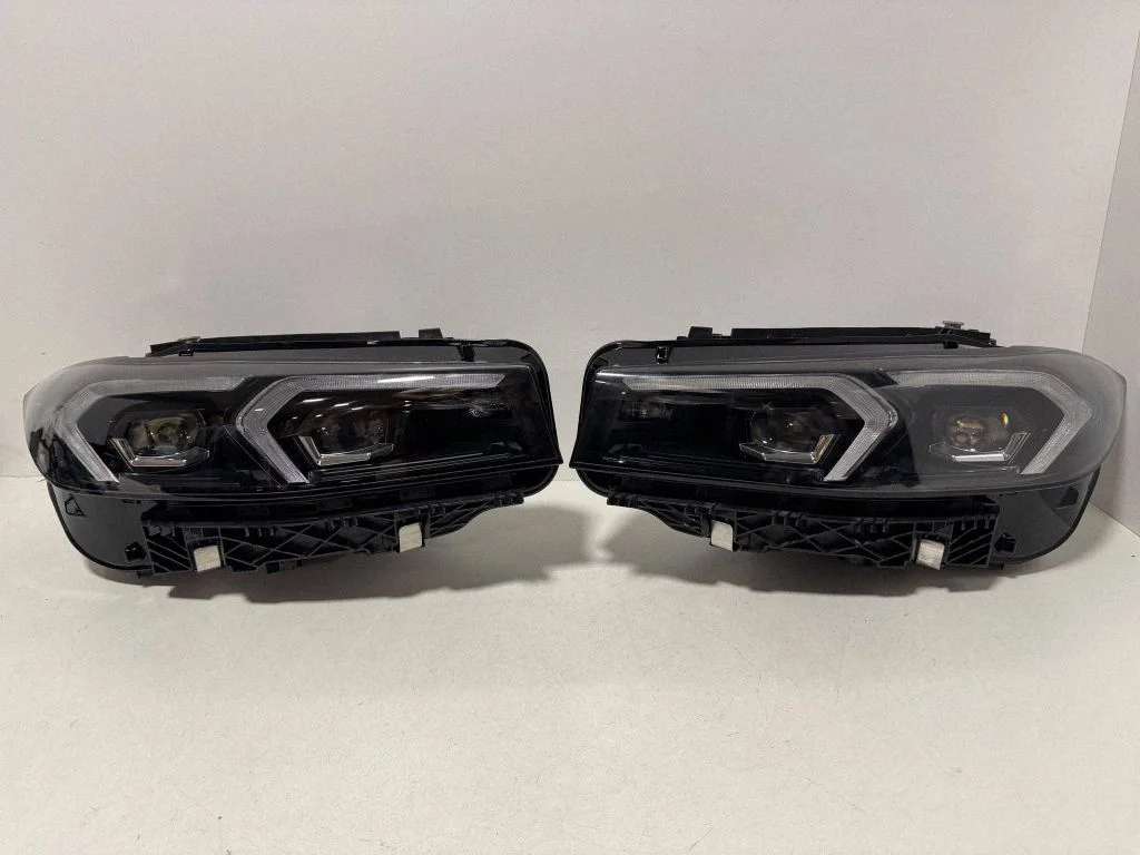 Esitulede komplekt – BMW 3-seeria G20 G21 (2019-)