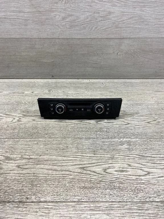 Kliimaseadme/kütte juhtplokk (salongis) – BMW 3-seeria E90 E91 (2005-2012)