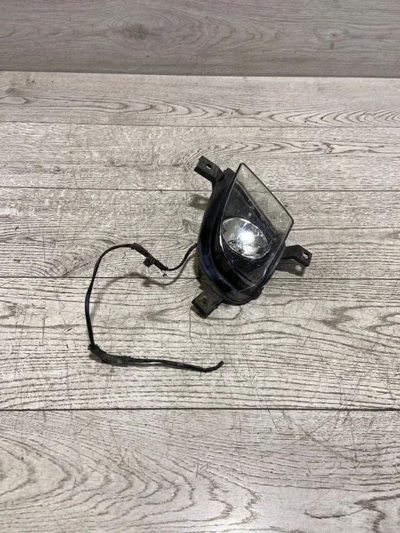 Priekšējais miglas lukturis – BMW 3. sērija E90 E91 (2005-2012)