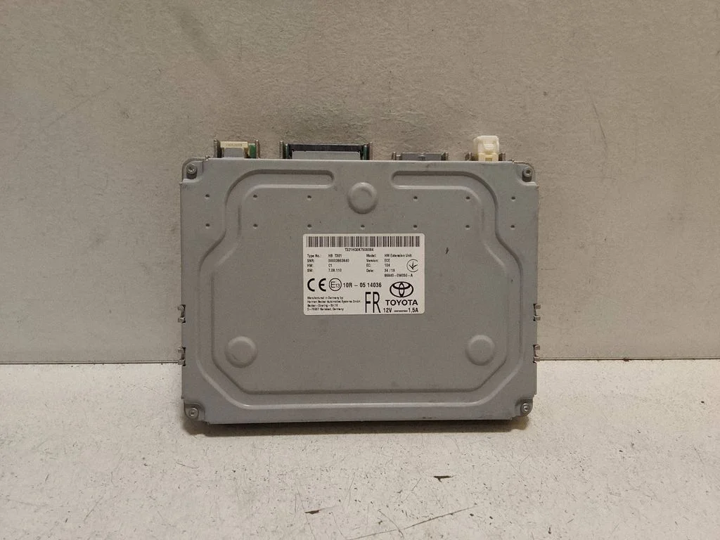 GPS navigation control unit/module – Lexus ES VII XZ10 (2018-2021)