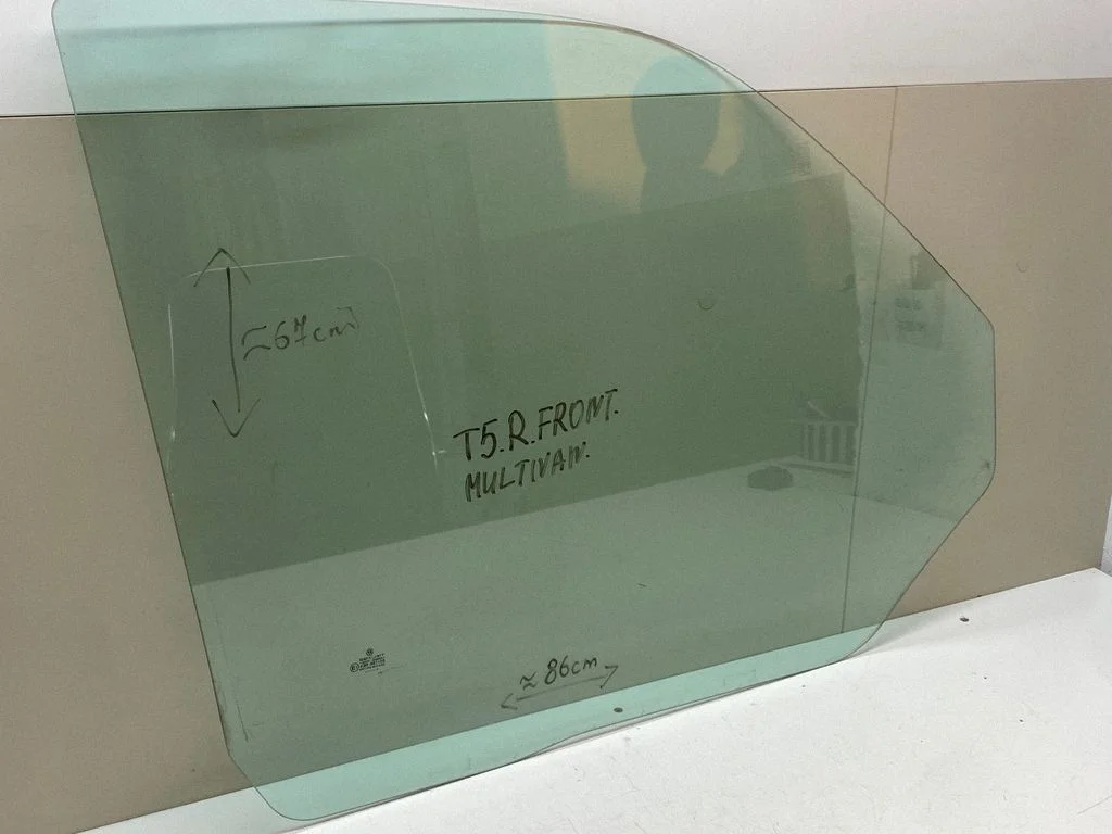 Szyba drzwi przednich (główna, 4-drzwiowe) 7H0845202C