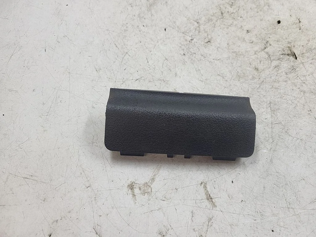 Muu salongiosa 8E0863351
