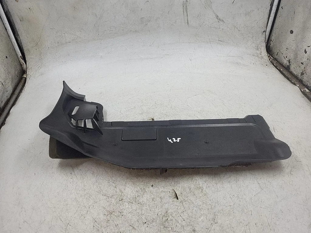 Dashboard lower bottom trim panel 8146958