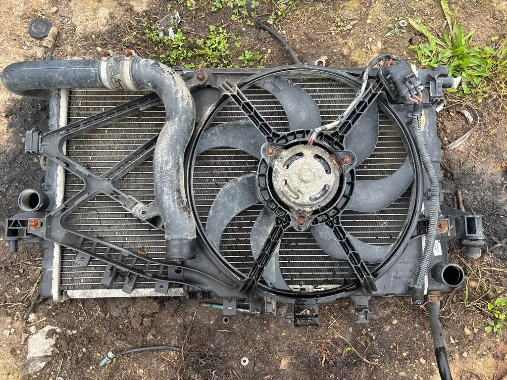 Electric radiator cooling fan PA66GF30 – Opel Combo C (2001-2011)