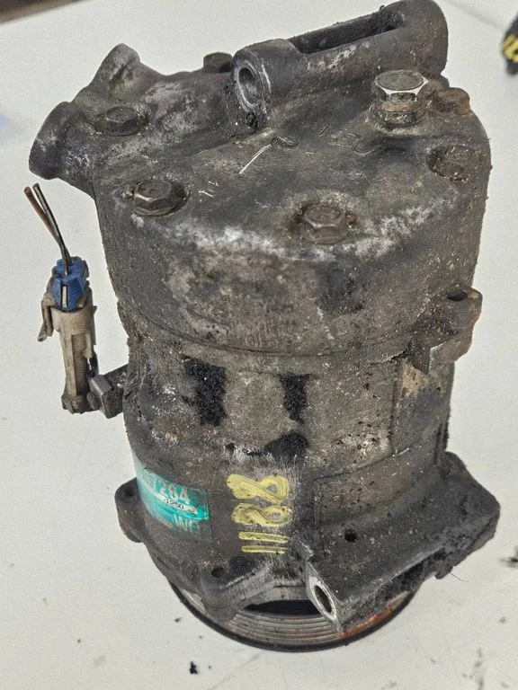 Air conditioning (A/C) compressor (pump) 13147264