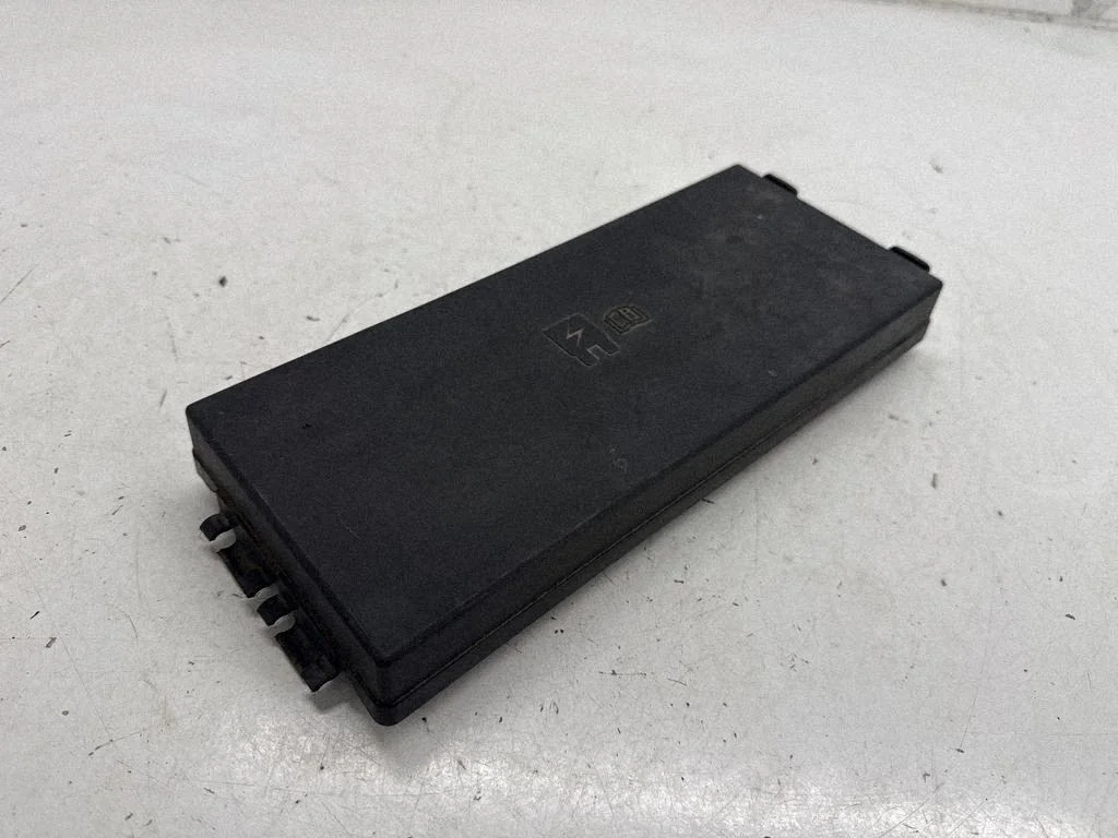 Fuse box cover BT4T14A003AA
