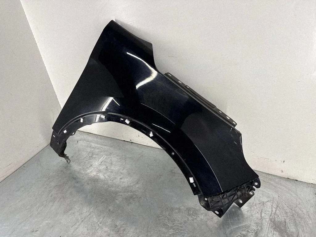 Fender – Ford Explorer V (2011-2019)