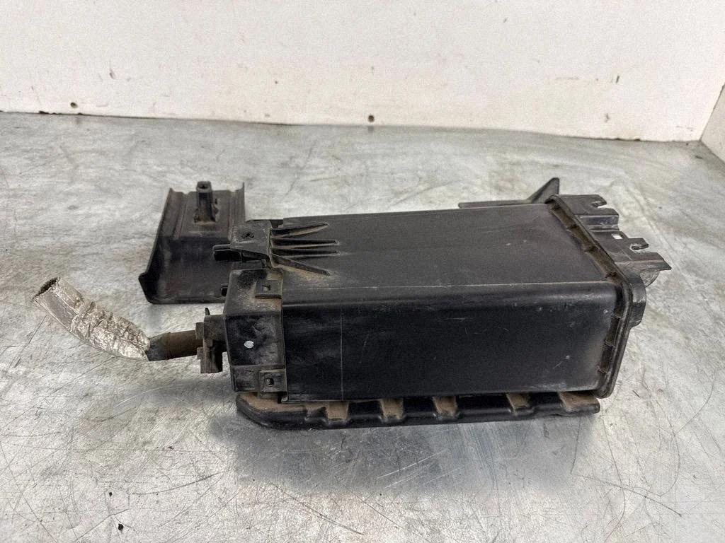 Aktiivsöe (kütuseaurude) filter – Ford Explorer V (2011-2019)