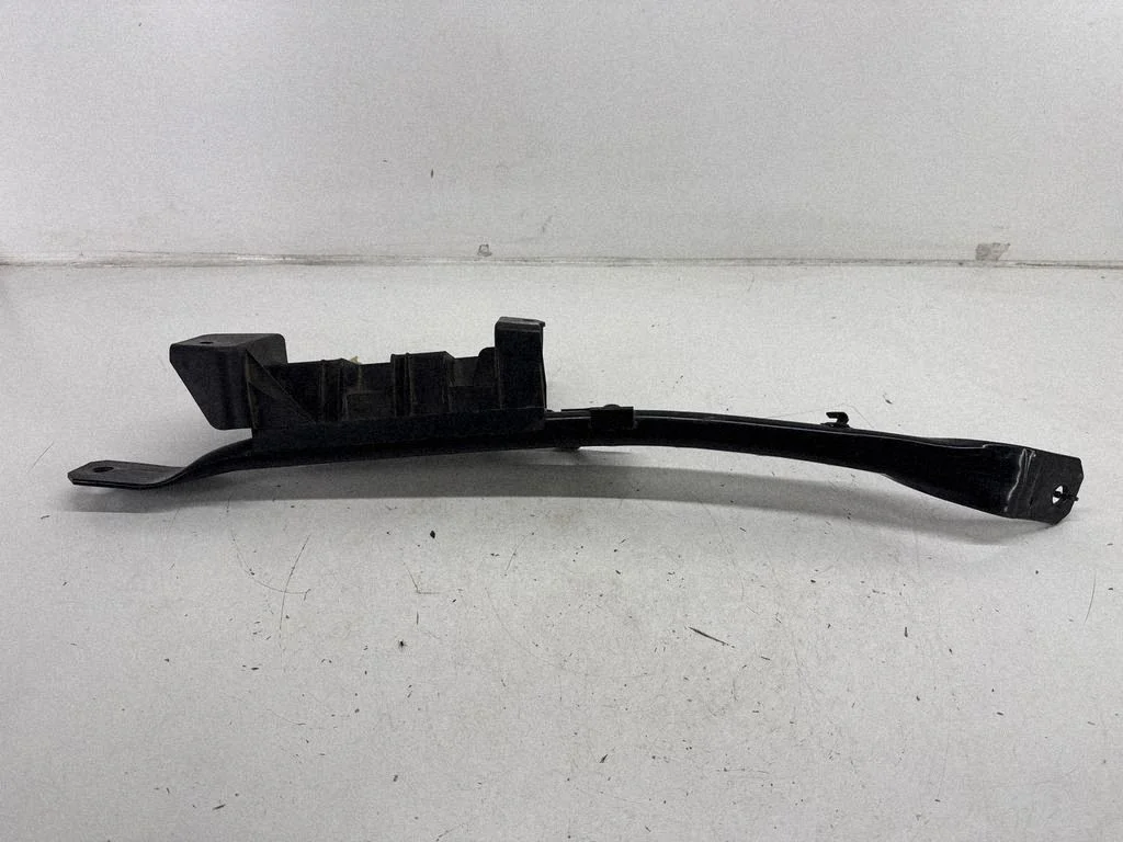 Radiator support slam panel bracket A611 – Alfa Romeo Stelvio (2016-)
