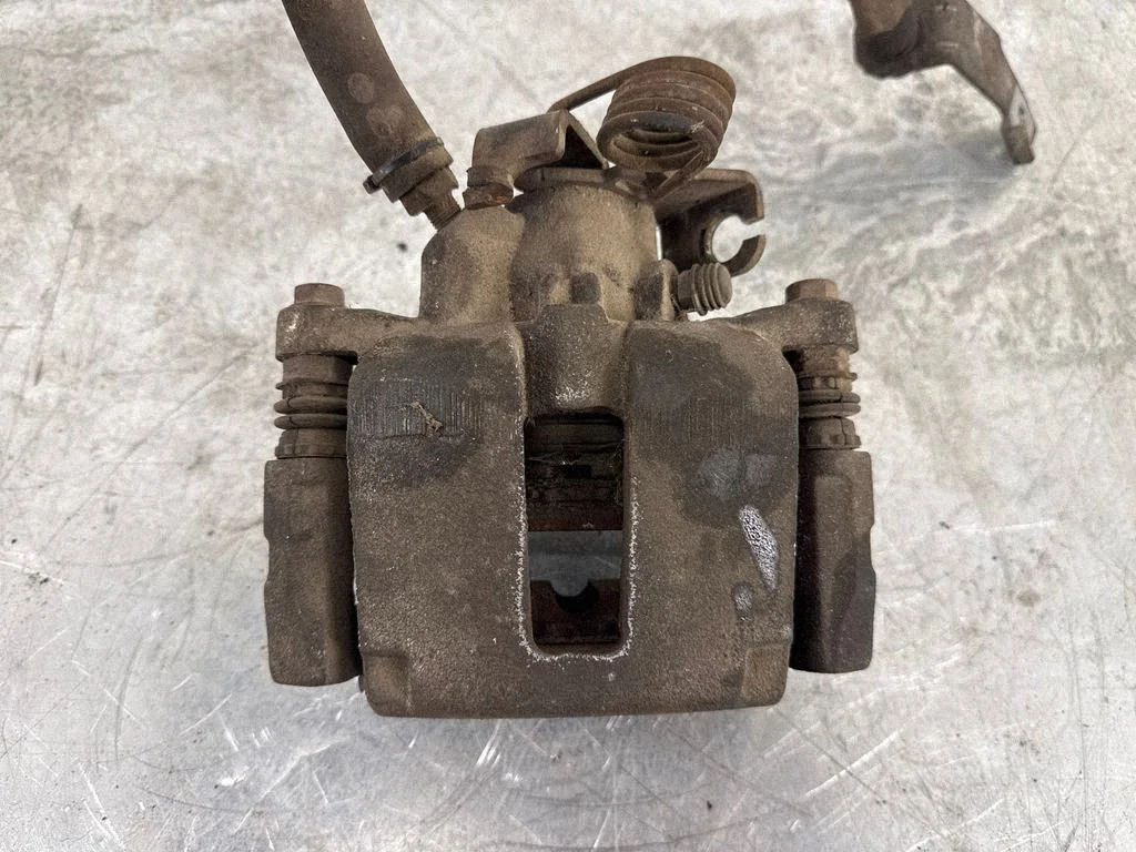 Rear brake caliper BB532C338BA