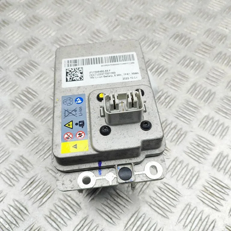 Hibrīda/elektromobiļa akumulators 159848688F