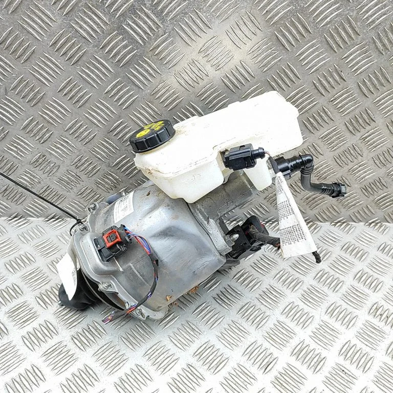 Brake booster – Porsche Taycan 9J1 (2019-)