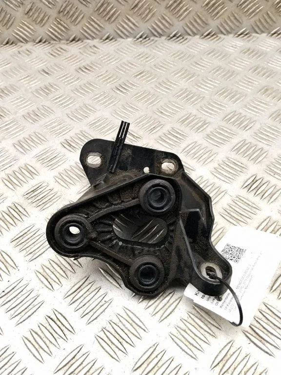 ABS pump bracket A2124300410