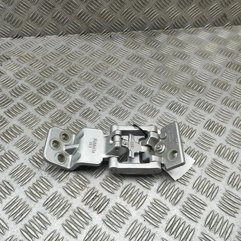 Rear door upper hinge KK41V429A14BB