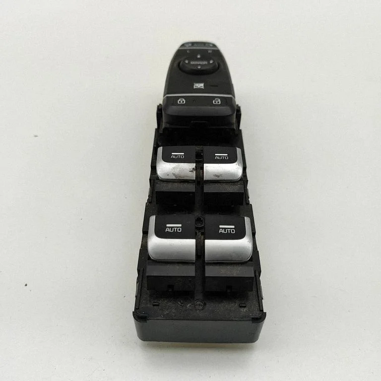 Elektrisko logu slēdzis 93570D4BG0BYF