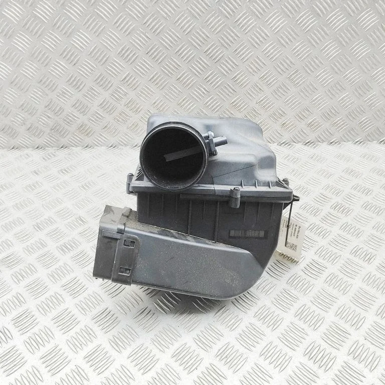 Air filter box 8577141