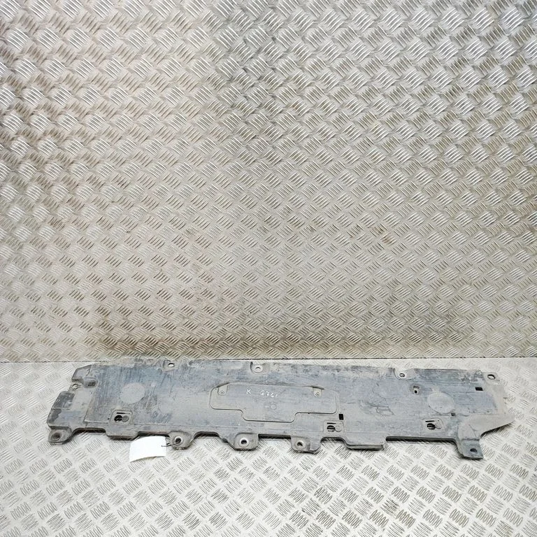 Külgmine põhjakaitse – Volvo S90, V90 (2016-)