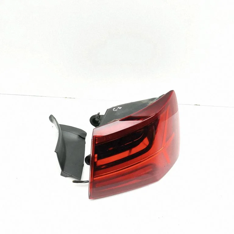 Rear/tail lights 4G9945096F