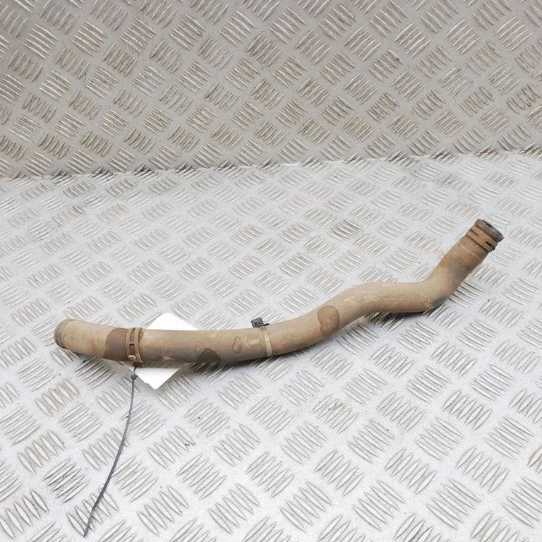 Mootori jahutusvedeliku toru / voolik BK218260BA