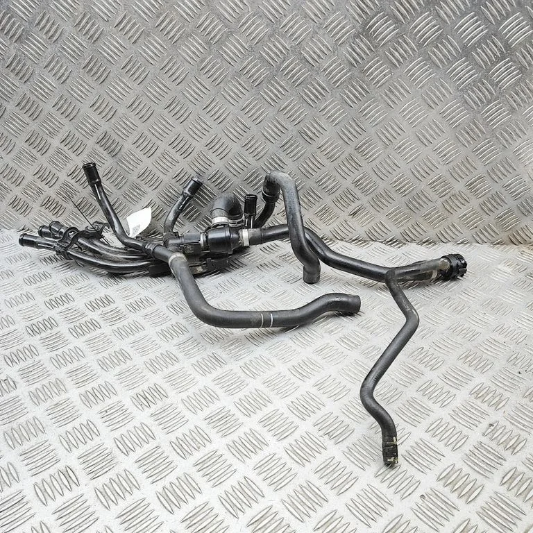 Motora dzesēšanas caurule (-es)/šļūtene (-es) 1EA122050BG