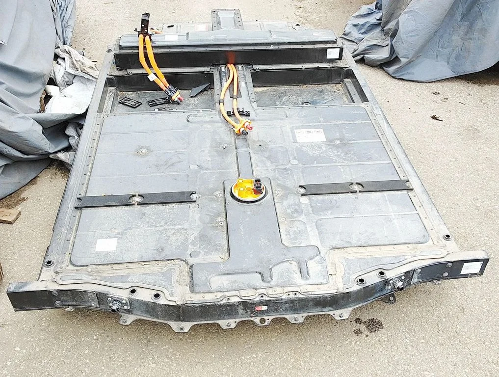 Hibrīda/elektromobiļa akumulators 9J1915100BB