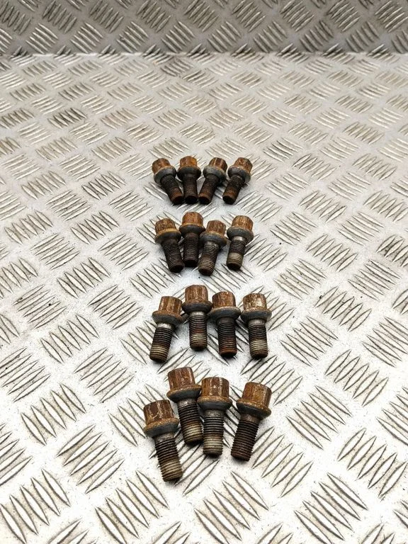 Nuts/bolts A0009904907