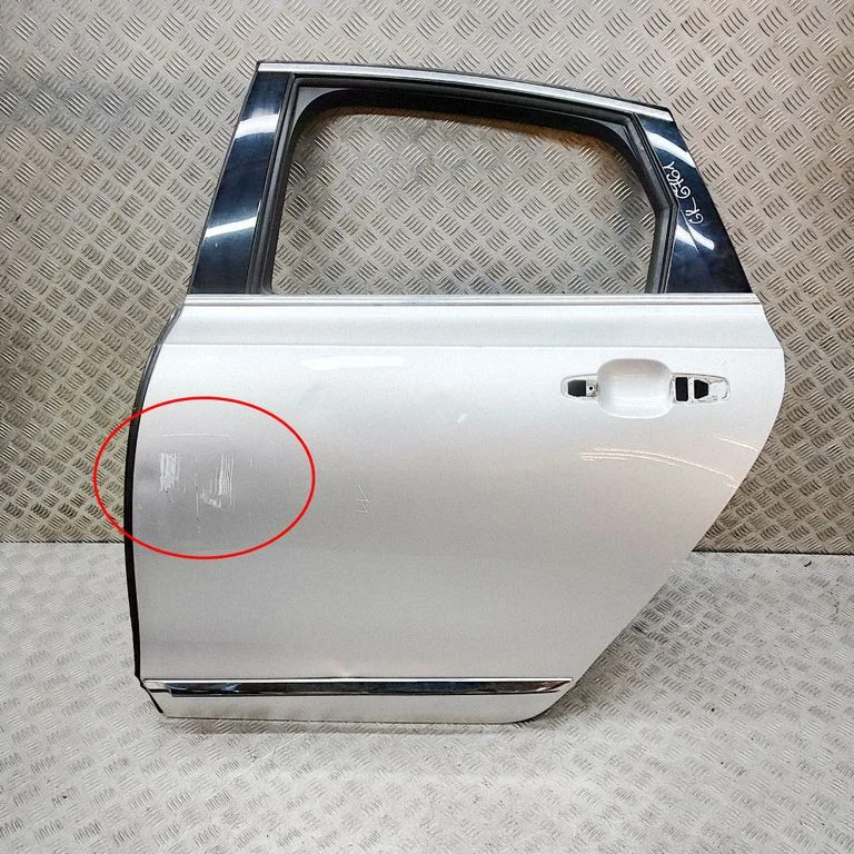 Rear door 32351547
