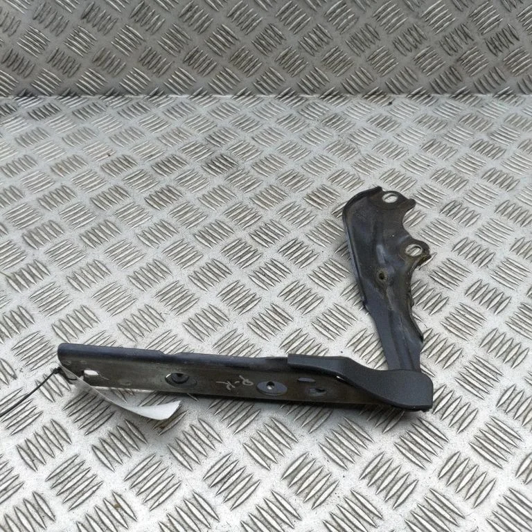 Engine bonnet/hood hinges 4G8823301E