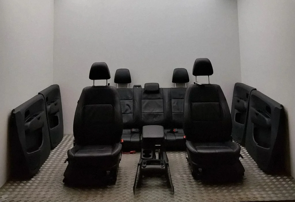 Interior set 2K0881106F