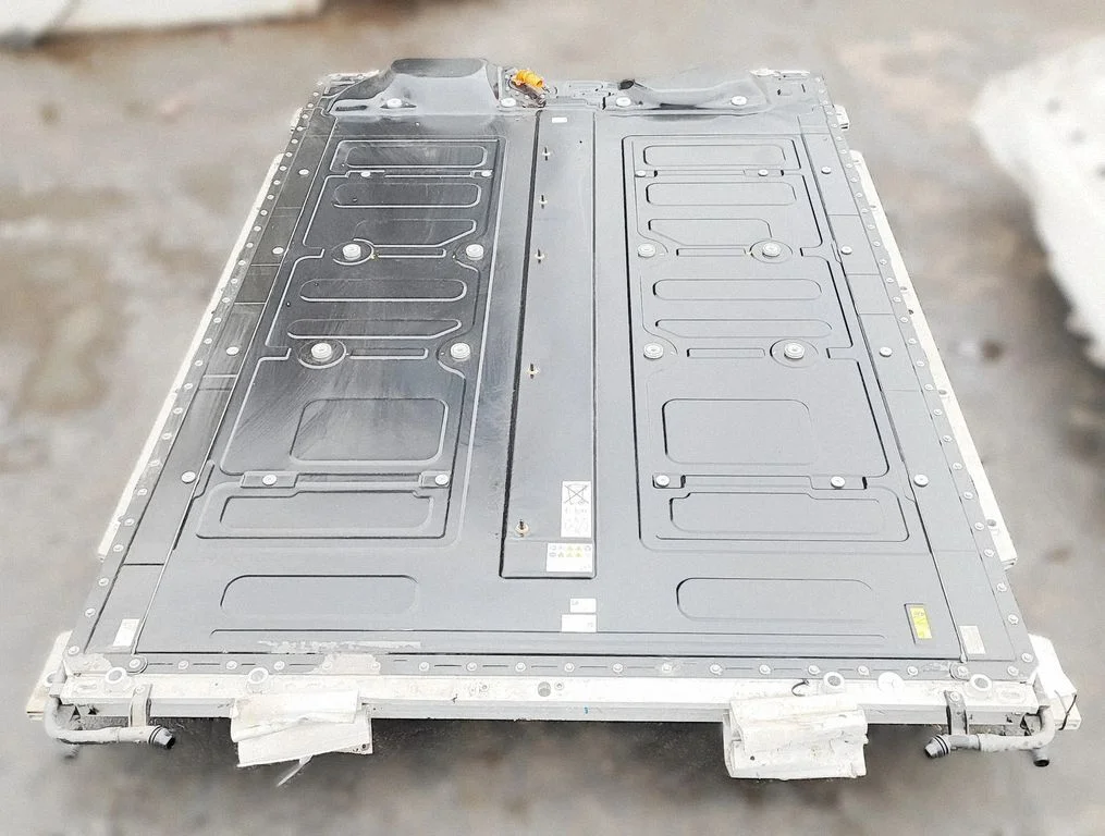 Hybrid / electric car battery – Mercedes-Benz EQE v295 (2022-)