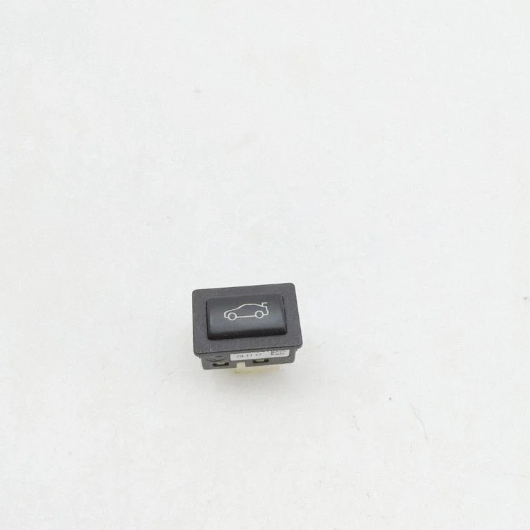 Tailgate/boot open switch button – BMW 5 Series G30 G31 G38 (2016-)