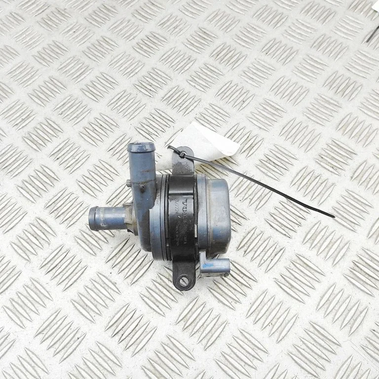 Elektriline lisatsirkulatsioonipump – Volvo S90, V90 (2016-)